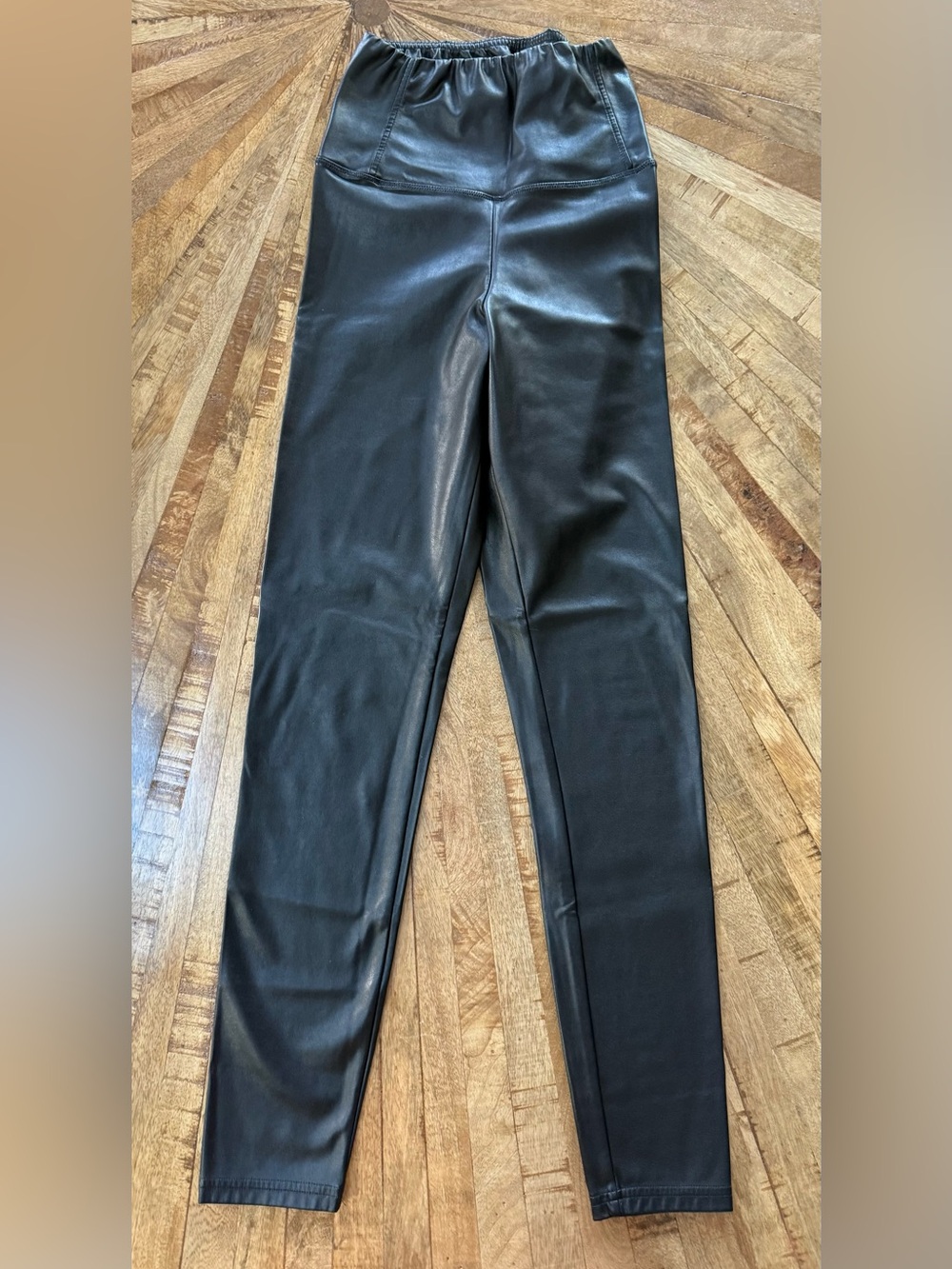 Wilfred Black Faux Leather Leggings xs